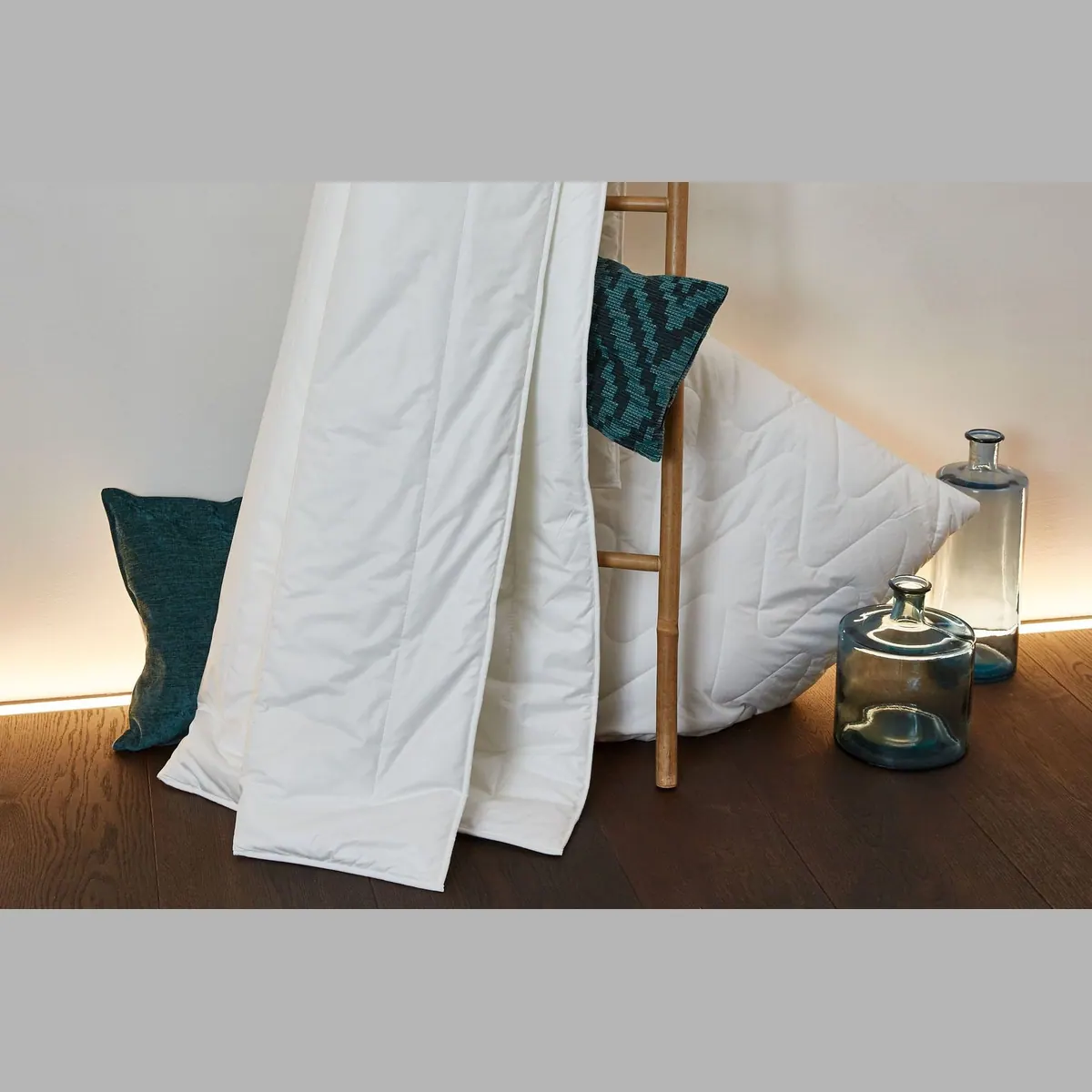 Centa-Star Microfaserbettdecke Sport Line, 100% Baumwolle, leichte Active-Microfaserfüllung 3