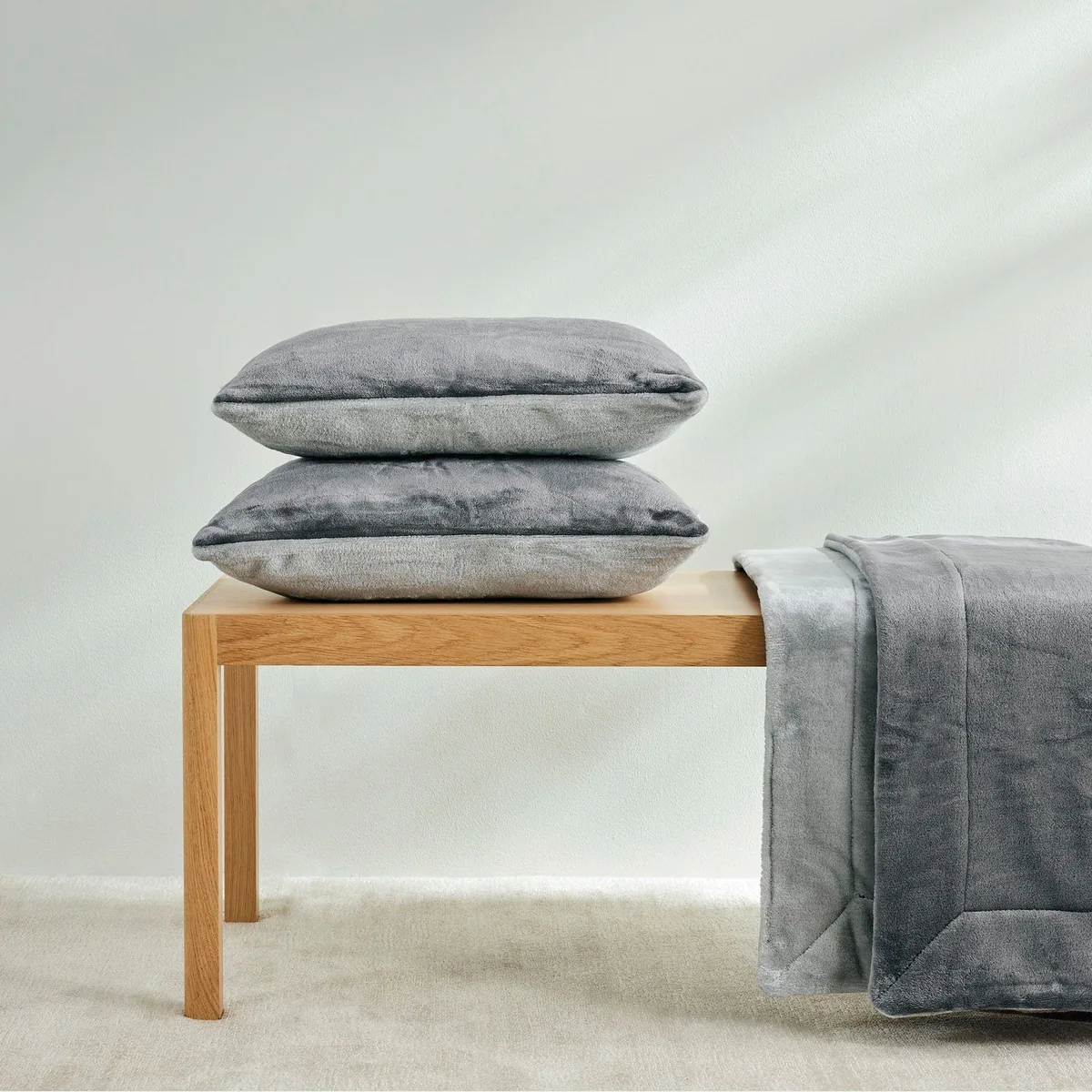 s.Oliver Dekokissen double soft, 2 Kissenhüllen, samtige Oberfläche 4